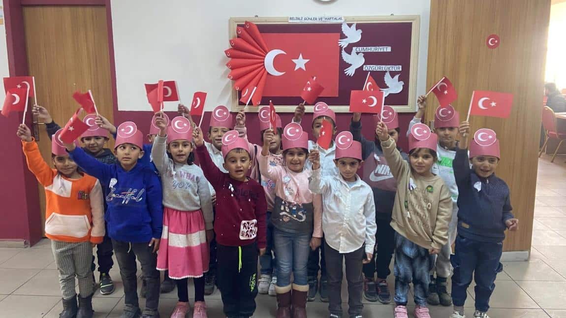 Okulumuzda 29 Ekim Cumhuriyet Bayramı Büyük Bir Coşku İle Kutlanıldı